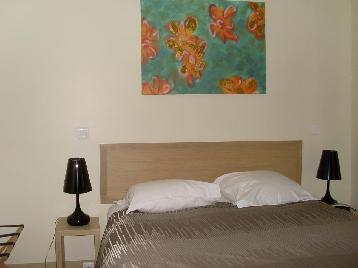 Hotel Le Parc Marly le Roi Ruang foto
