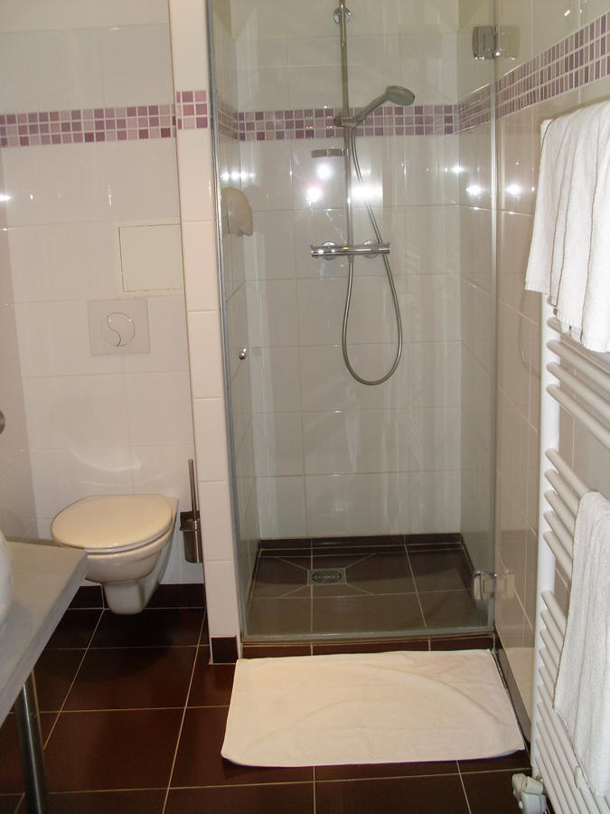 Hotel Le Parc Marly le Roi Ruang foto